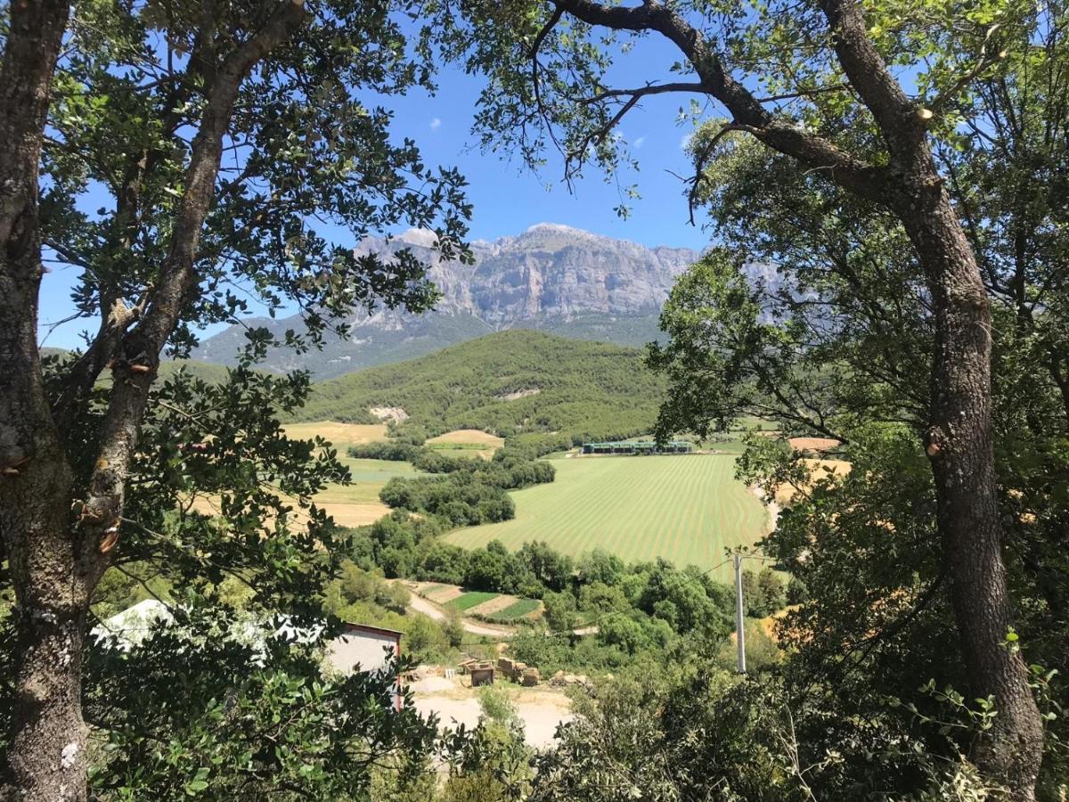 דירות El Pueyo de Araguás Preciosas Vistas A La Montana, Luminoso Y Acogedor מראה חיצוני תמונה