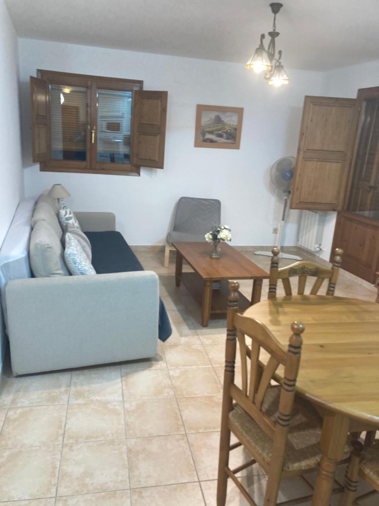 דירות El Pueyo de Araguás Preciosas Vistas A La Montana, Luminoso Y Acogedor מראה חיצוני תמונה